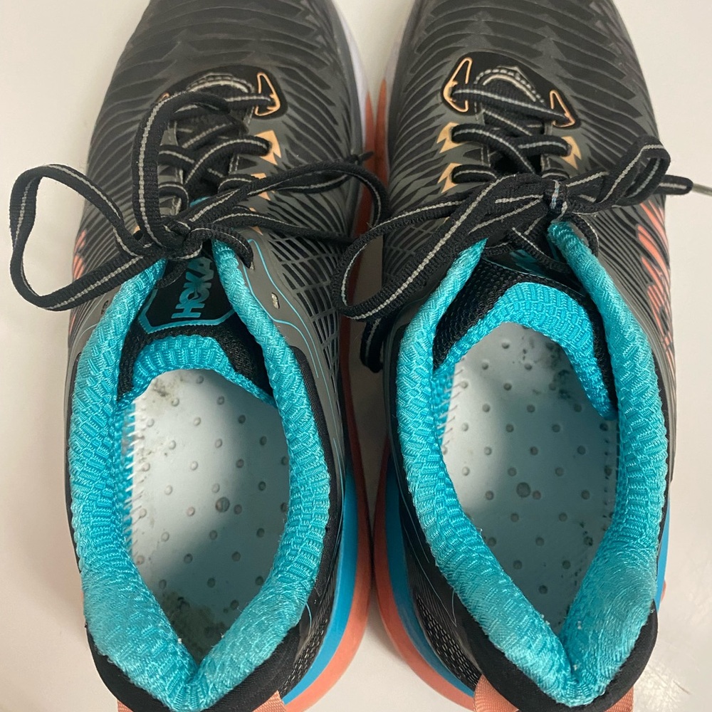 Hoka - Picture 3 of 9